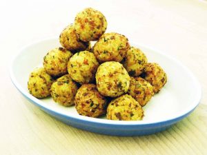 Polpette di riso Basmati con verdura e mandorle