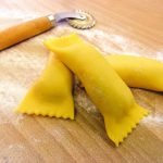 Cannelloni gratinati con verdure di primavera e crescenza